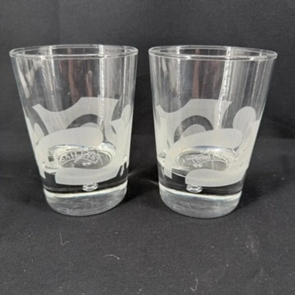 Baileys Irish Cream Frosted Swirl Rocks Glass Set of 2 Clear Barware Tumblers